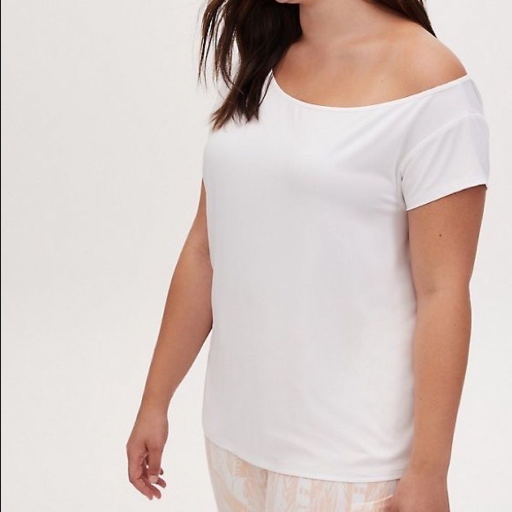 Torrid Active White Tee Shirt Size 6 Plus